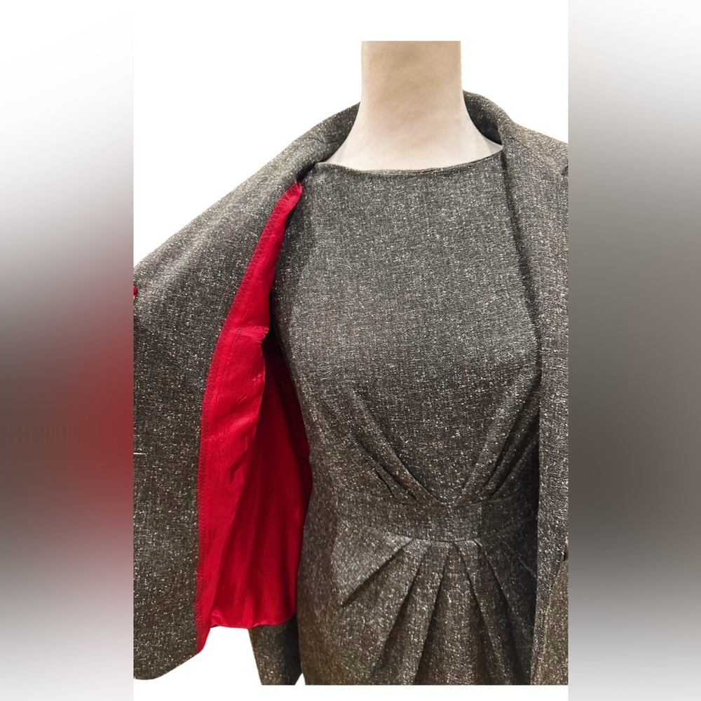 🖤Koton Elegant Two-Piece Gray & White Skirt Suit with Fuchsia Lining | Size 4🖤 - Picture 2 of 8
